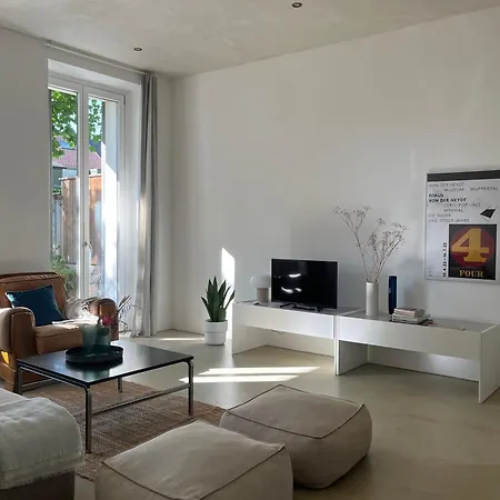 Architekten-wohnung Moderne Kuesst Altbau *